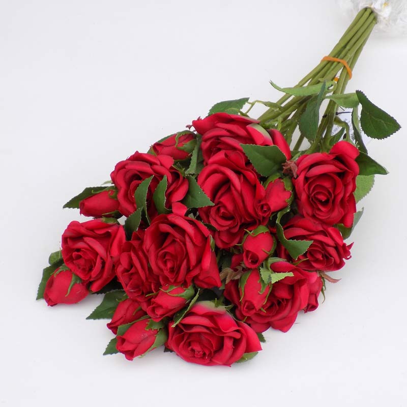 Fir, trandafir + boboc 1+1 (roșu) 10 fire/buchet • Ambalaje & Accesorii